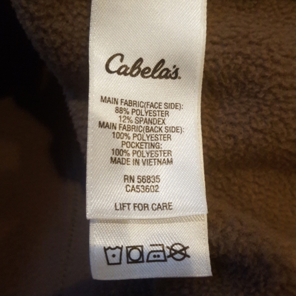 Men's Cabela's Instinct Waterproof Camo Vest - Picture 5 of 5